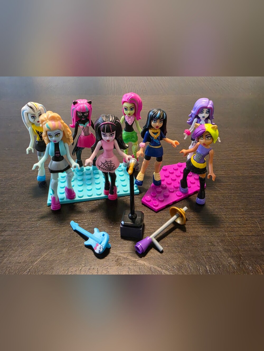 Mega Bloks Monster Higj Glam Ghoul Band Mini F8gures